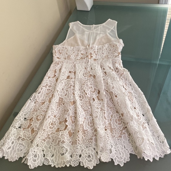 Francesca Cream Colored Lace White Dress Size M - Picture 8 of 8